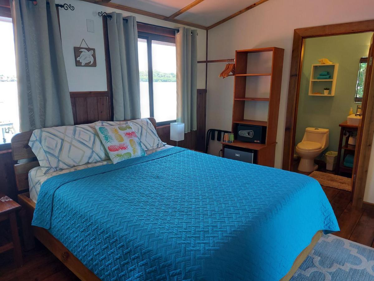 The Sunsetter Bed&Breakfast Bocas del Toro Exterior foto