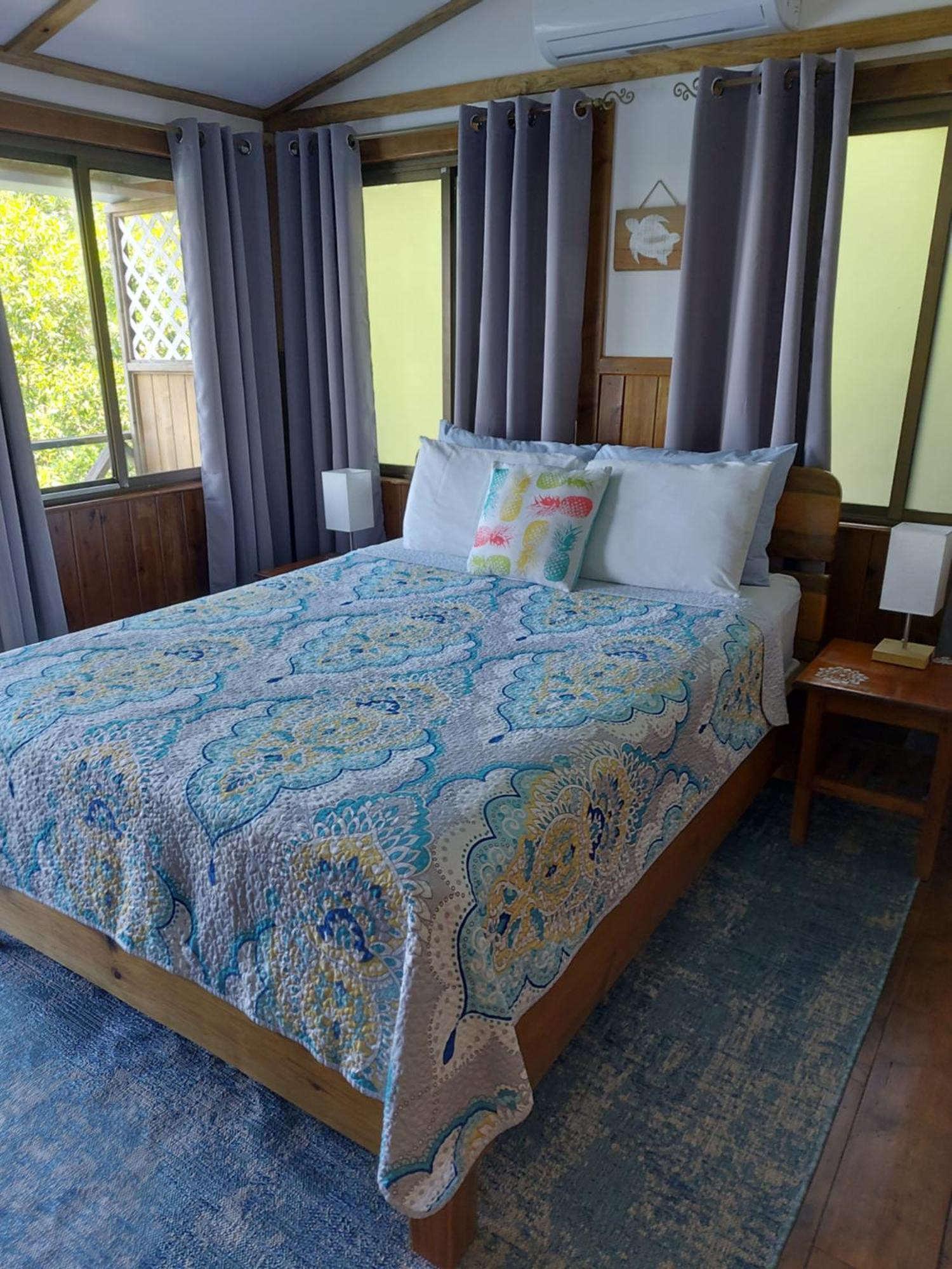 The Sunsetter Bed&Breakfast Bocas del Toro Exterior foto